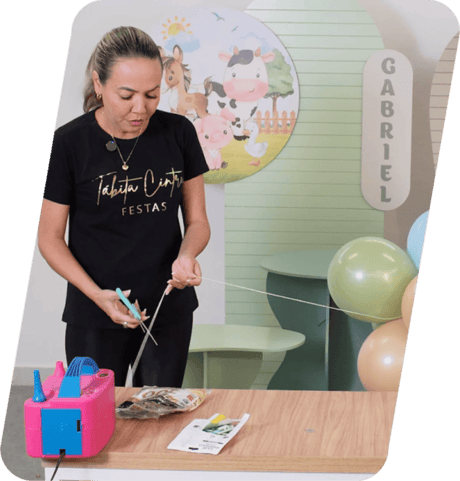 Montagem de kit com painel personalizado