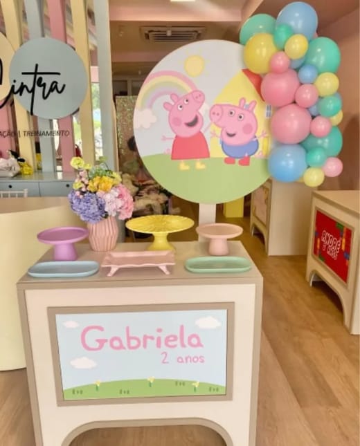 Pocket Table com painel temático infantil