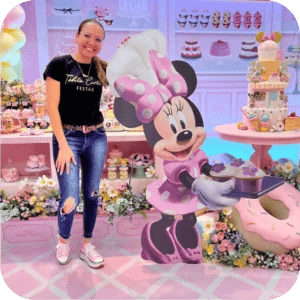 Totem personalizado com tema infantil